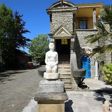 Boutique De Zuilen * הילחום