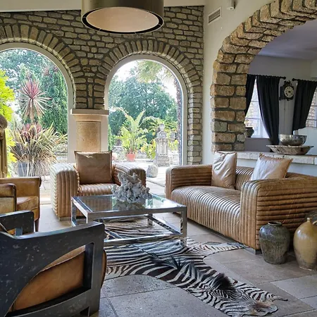 Boutique De Zuilen וילה